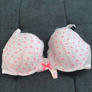 NWT Victoria’s Secret Dream Angels Push-up